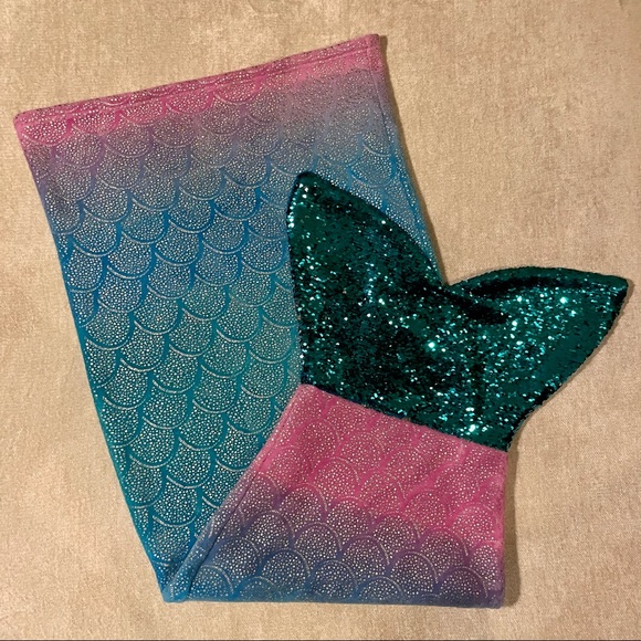 Mermaid🧜♀️Cozy Swim BUNDLE Fleece/Sequence Tail Blanket w/2 piece suit Sz 14 - Picture 3 of 15